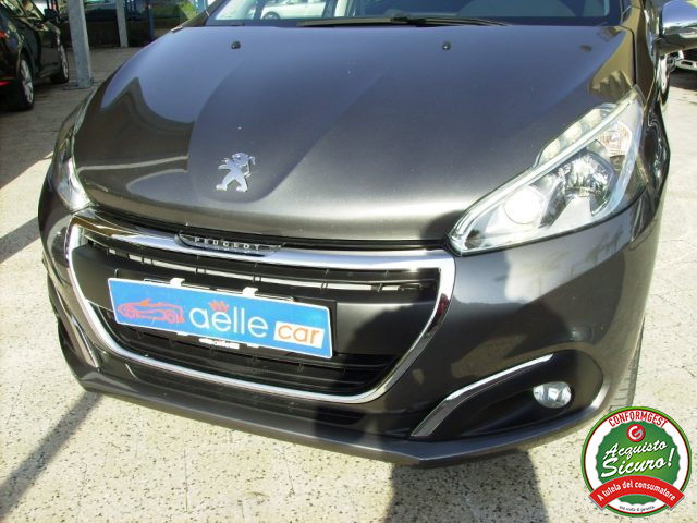 PEUGEOT 208 usata, con Airbag testa
