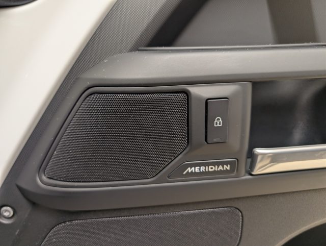 LAND ROVER Defender usata 16