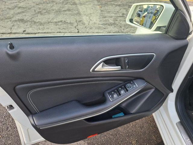 MERCEDES-BENZ A 180 usata, con Pacchetto sportivo