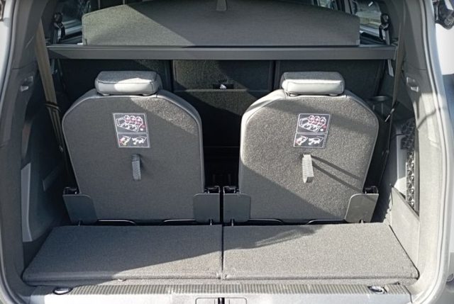 PEUGEOT 5008 usata, con Chiusura centralizzata
