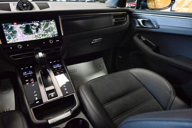 PORSCHE Macan usata 314