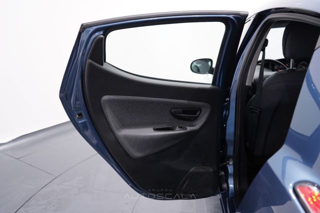 LANCIA Ypsilon usata, con Isofix