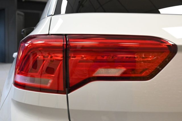 VOLKSWAGEN T-Roc usata 17