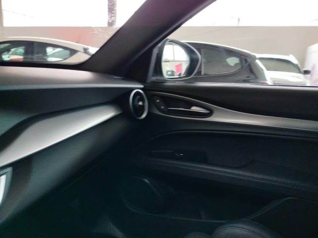 ALFA ROMEO Stelvio usata, con Telecamera per parcheggio assistito