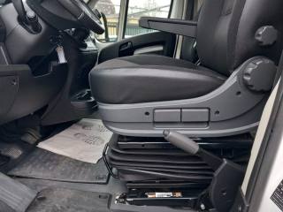 PEUGEOT Boxer usata, con Bluetooth