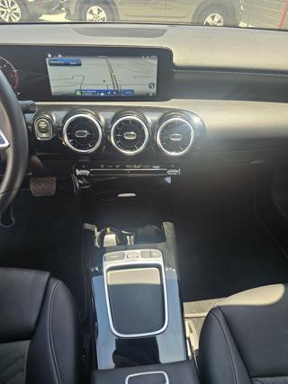 MERCEDES-BENZ A 180 usata, con Specchietti laterali elettrici