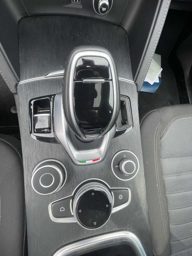 ALFA ROMEO Stelvio usata, con Tettuccio apribile