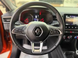 RENAULT Clio usata, con USB