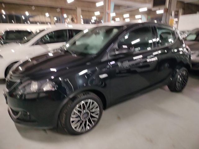 LANCIA Ypsilon usata, con Servosterzo
