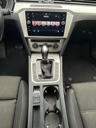 VOLKSWAGEN Passat Variant usata, con Cruise Control