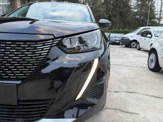 PEUGEOT 2008 usata, con Airbag