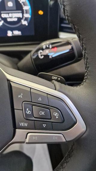 VOLKSWAGEN T-Roc usata, con Park Distance Control
