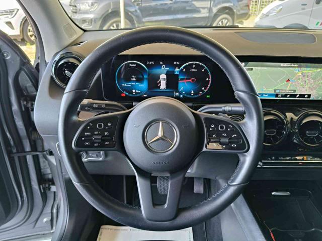 MERCEDES-BENZ GLA 200 usata, con Chiusura centralizzata