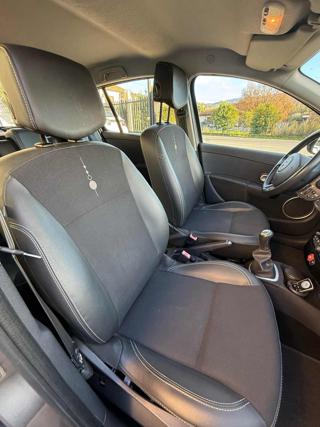 RENAULT Clio usata 23