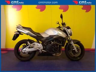 SUZUKI GSR 600