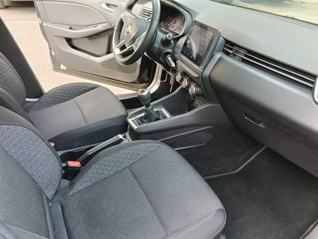 RENAULT Clio usata, con Fari LED