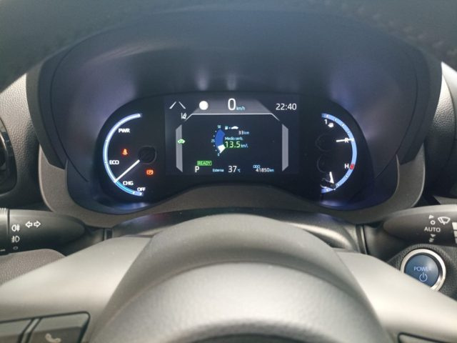 TOYOTA Yaris Cross usata, con ESP