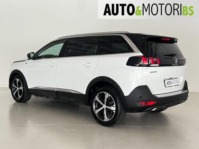 PEUGEOT 5008 usata, con Autoradio