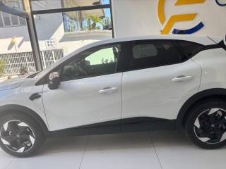 RENAULT Captur usata, con Sistema di navigazione