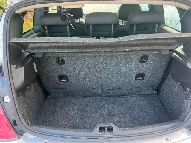 LANCIA Ypsilon usata, con Lettore CD