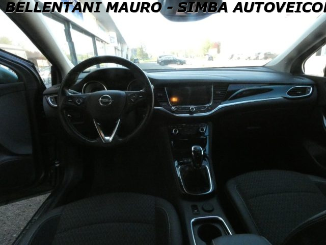 OPEL Astra usata, con Fendinebbia