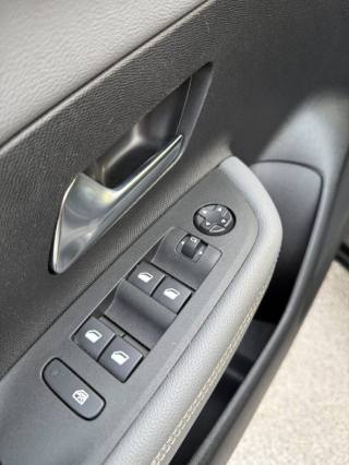 OPEL Mokka usata, con Controllo automatico clima