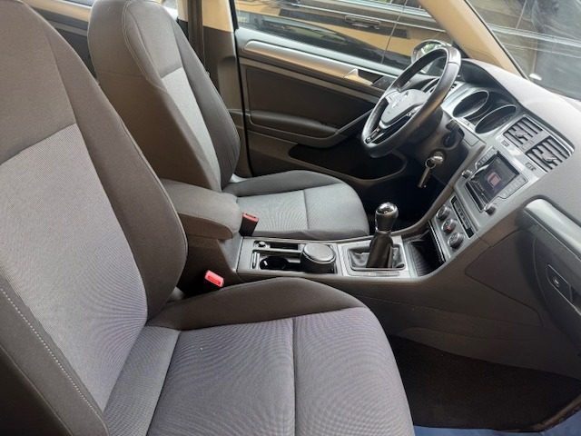 VOLKSWAGEN Golf usata, con Cruise Control