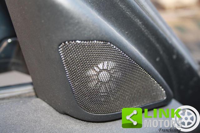 LAND ROVER Range Rover Velar usata, con Vetri oscurati