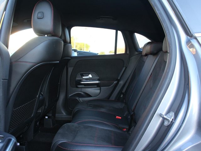 MERCEDES-BENZ GLA 200 usata, con ESP