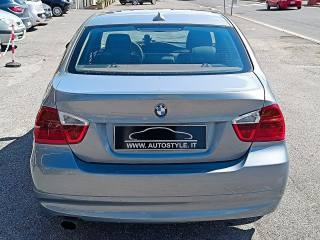 BMW 318 usata, con Boardcomputer