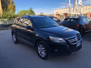 VOLKSWAGEN Tiguan usata, con Airbag laterali