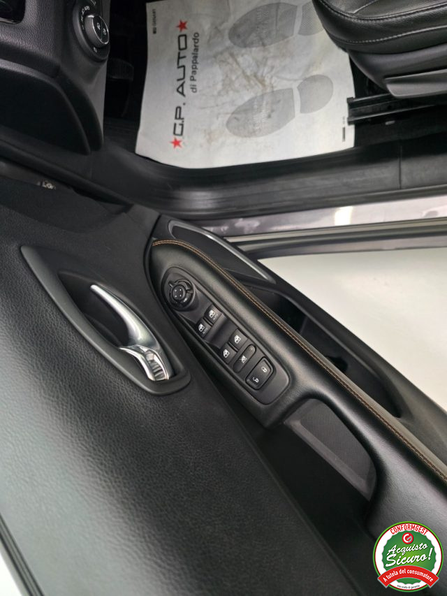 JEEP Compass usata, con Volante in pelle