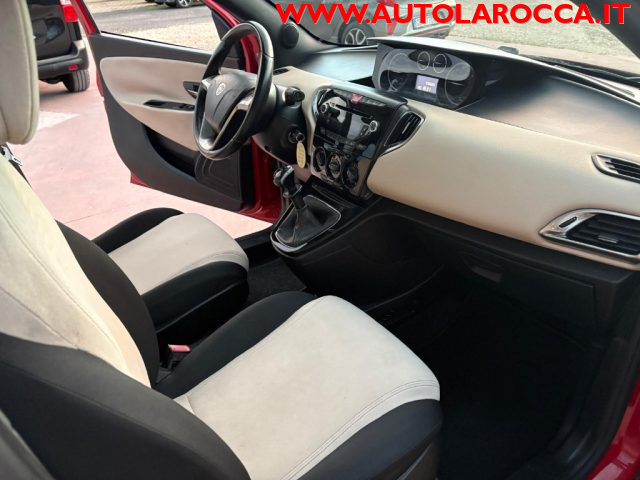 LANCIA Ypsilon usata, con ESP