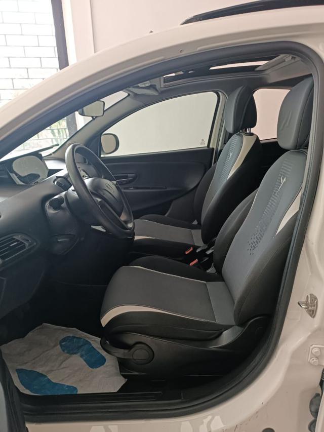 LANCIA Ypsilon usata, con Controllo trazione