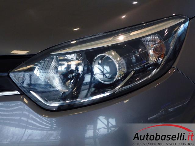 RENAULT Captur usata, con Touch screen