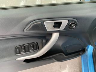 FORD Fiesta usata, con MP3