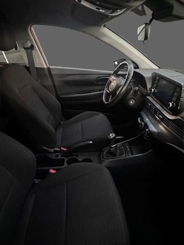 HYUNDAI i20 usata, con Airbag laterali