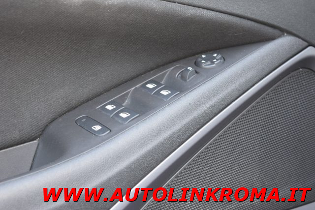 OPEL Crossland usata, con Alzacristalli elettrici