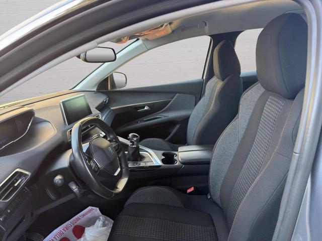 PEUGEOT 3008 usata, con Climatizzatore