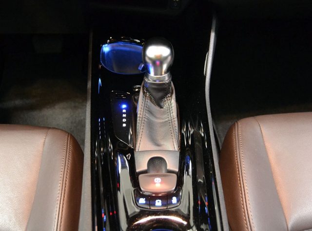 TOYOTA C-HR usata, con Climatizzatore