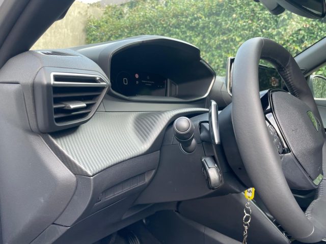 PEUGEOT 2008 usata 21