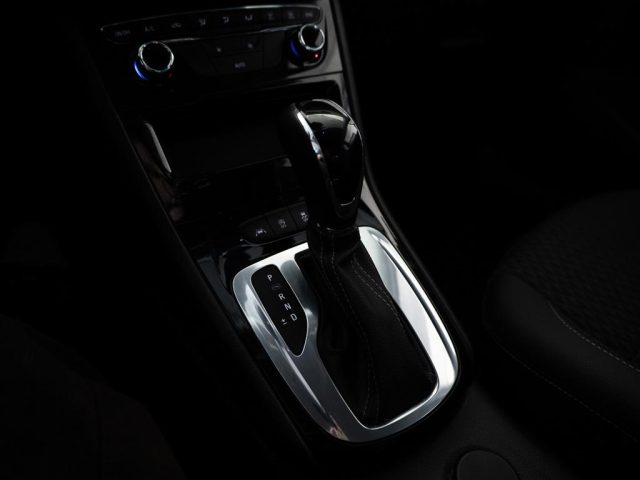 OPEL Astra usata, con Bluetooth