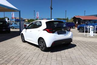 TOYOTA Yaris usata, con Telecamera per parcheggio assistito