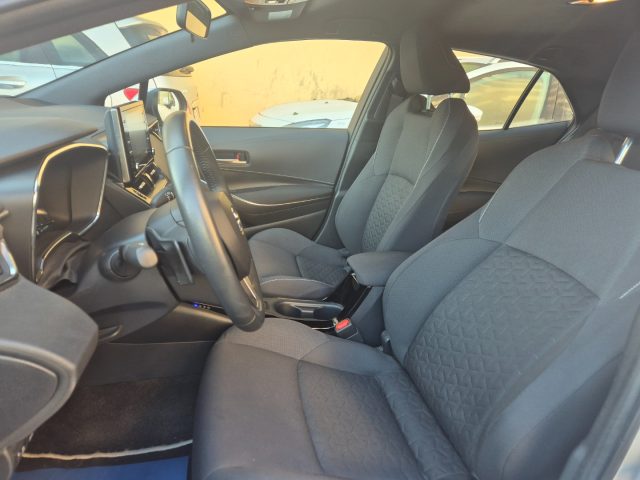 TOYOTA Corolla usata, con Autoradio