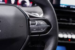 PEUGEOT 5008 usata, con Volante in pelle