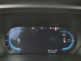 VOLVO C40 usata, con USB