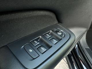 VOLVO V60 usata, con Climatizzatore automatico, 2 zone