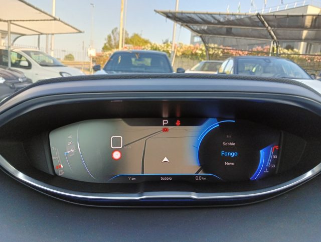 PEUGEOT 3008 usata, con Autoradio