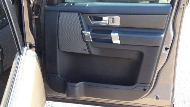 LAND ROVER Discovery usata 56