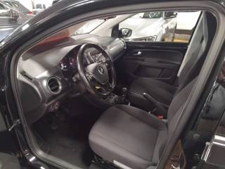 VOLKSWAGEN up! usata, con Sistema di navigazione